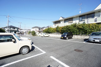 【駐車場】