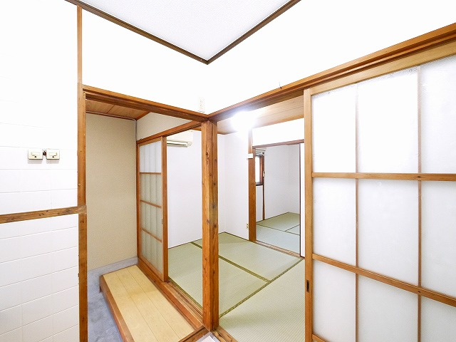 吉田貸家の内装|内装は落ち着いています