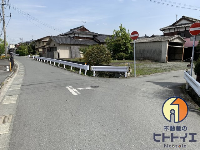 「売地」八女市本村の前面道路含む現地写真