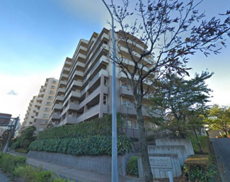 【外観】 | 8階南向き・南西角部屋につき採光・通風良好！住まいの独立性を高める玄関ポーチ付♪