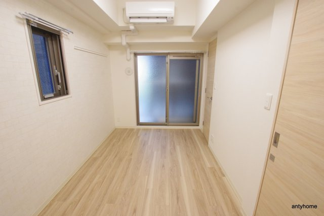 プレサンス心斎橋レヨン　仲介手数料無料の居間・リビング