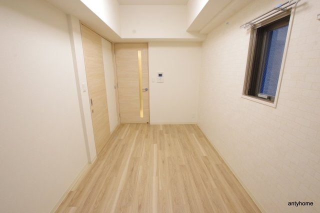 プレサンス心斎橋レヨン　仲介手数料無料の洋室