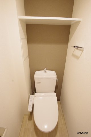 プレサンス心斎橋レヨン　仲介手数料無料のトイレ