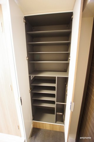 プレサンス心斎橋ソレイユ　仲介手数料無料の収納