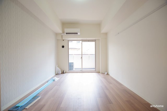 プレサンス心斎橋ソレイユ　仲介手数料無料の洋室