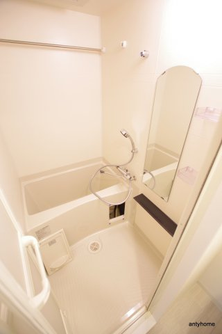 プレサンス心斎橋ソレイユ　仲介手数料無料の浴室