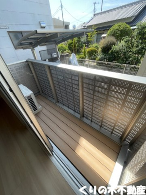 【バルコニー】 | ソフィア片山 | 暖かな日差しのふりそそぐバルコニー