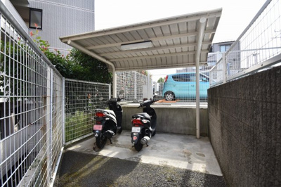 【その他共用部分】 | カインドステージ上大岡 | バイク置場