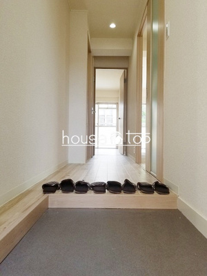 【玄関】 | メゾン呉羽