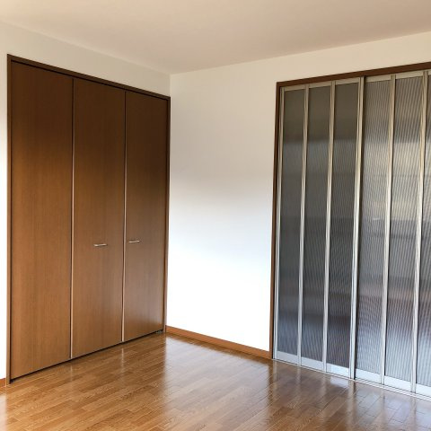メイプルハイツの洋室|スタンダードな洋室です