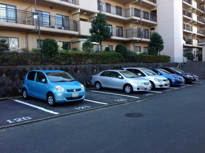 【駐車場】 | モアクレスト玉川学園壱番館 | 平置き駐車場