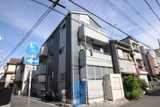 東大阪市荒川３丁目のアパートの外観