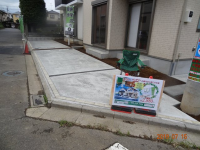 【駐車場】 | さいたま市緑区三室　南６M道路に面する心軽やかに過ごせる新築分譲住宅全2棟 | カースペースがあります