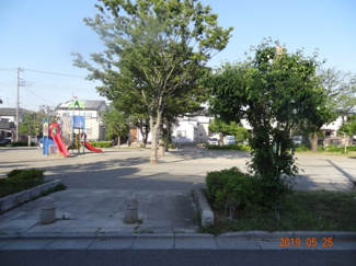 【展望】 | 向いには公園がある開放感たっぷりの立地です。南道路ならではの陽当りも良好です。子育て安心な住環境です。