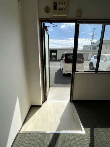 ボーヌングノインシュタインの玄関