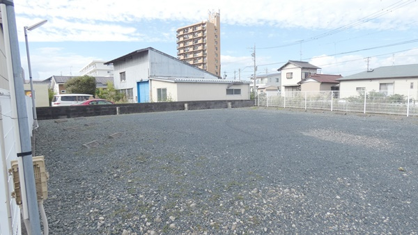 エクセディアの駐車場