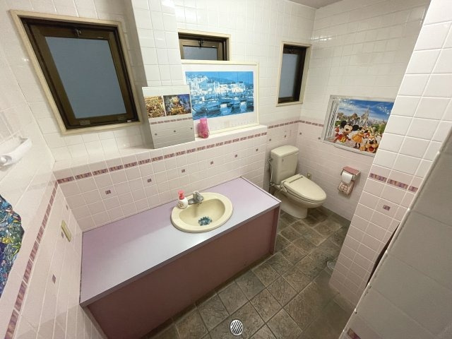 アルナビル　西棟のトイレ|1階