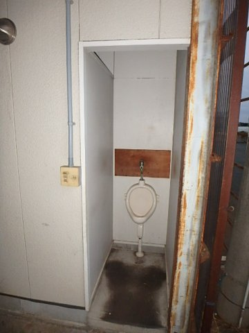 神原町貸工場の内装