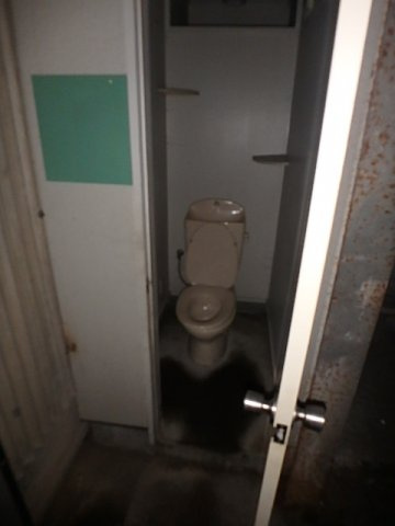 神原町貸工場の内装