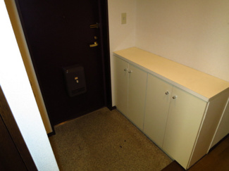 【玄関】 | ハイコート甲子園四番町
