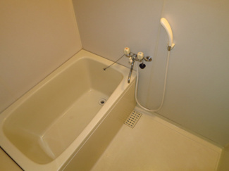 【浴室】 | ヴィラ上甲子園