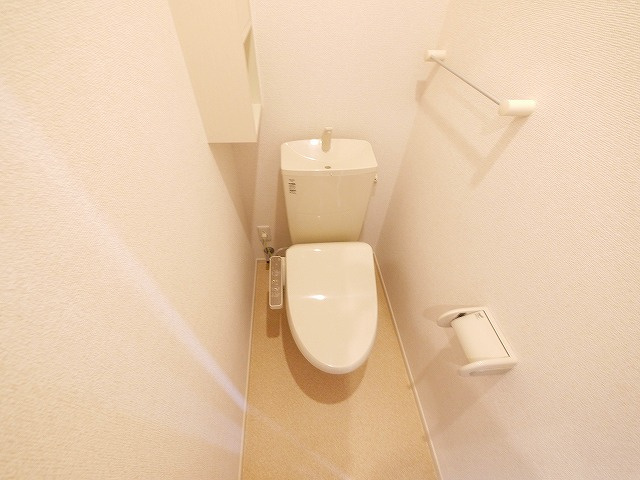 Ｅｔｏｉｌｅｓ（エトワール）Ｓのトイレ|ゆったりとした空間のトイレです