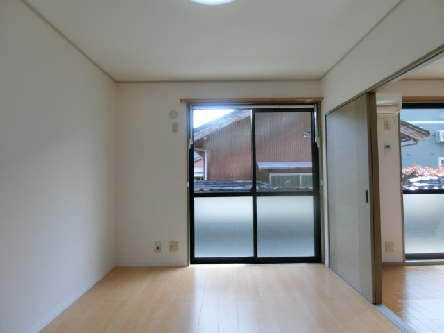 コンフォートI棟の洋室