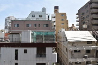 【展望】 | 物件のお問い合わせは、 ０３－６７２１－０８１８までお気軽にどうぞ！
バルコニーからの眺望