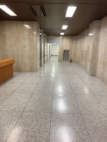 小川町進興ビルのロビー