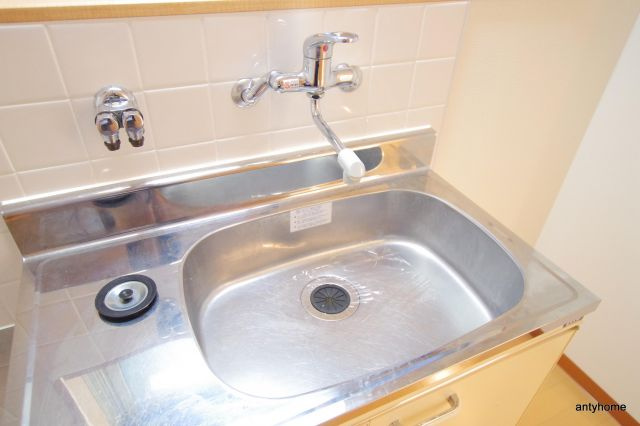 メゾンドアヴェル4　仲介手数料無料のキッチン