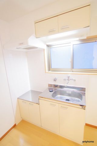 メゾンドアヴェル4　仲介手数料無料のキッチン