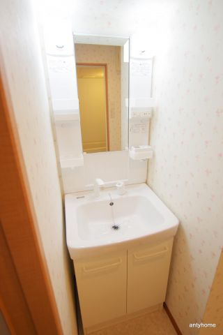 メゾンドアヴェル4　仲介手数料無料の洗面所