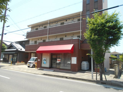 【外観】 | メゾン津名　１Ｆテナント