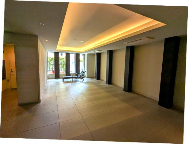 RESIDIA町屋の設備|瀟洒なエントランスロビーです