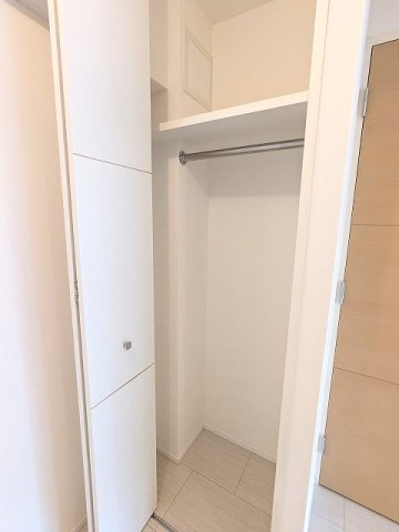 RESIDIA町屋の設備|5帖洋室のクローゼットです