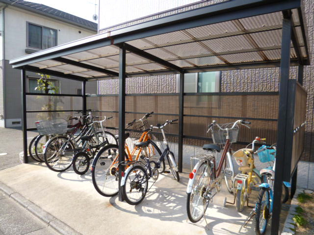 倉敷市日吉町のアパートのその他共用部分|駐輪場