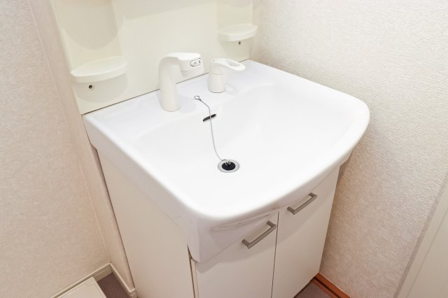 サヴォイテンジンクォーター14階の独立洗面台|別号室です。現状優先になります。