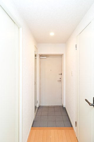 サヴォイテンジンクォーター14階の玄関|別号室です。現状優先になります。