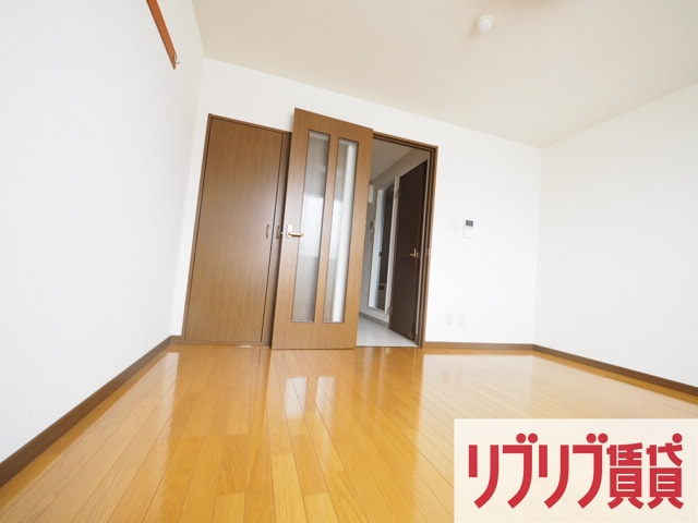 東千葉ハイリビング六番館の居間・リビング