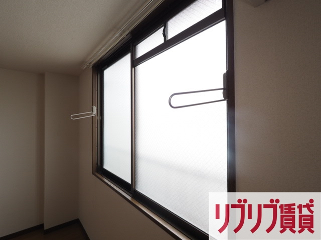 東千葉ハイリビング六番館の居間・リビング