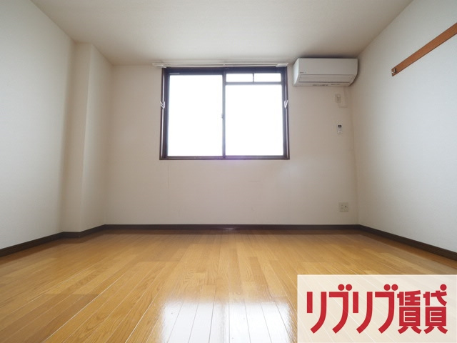 東千葉ハイリビング六番館の居間・リビング