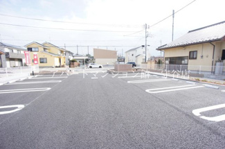 【駐車場】