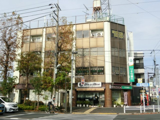 【外観】 | 大きな道路沿いにあります