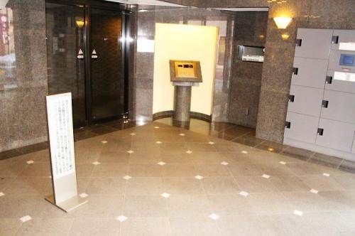 ルーブル新宿水道町のエントランス|ルーブル新宿水道町