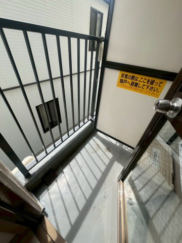 岡松ハイツのバルコニー