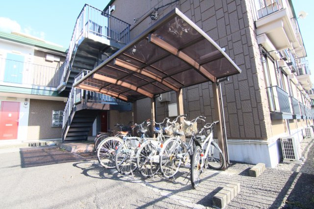セラミックハイツ日吉のその他共用部分|別部屋の参考写真です。