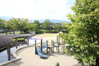 【展望】 | 窓から隣の公園が見渡せます