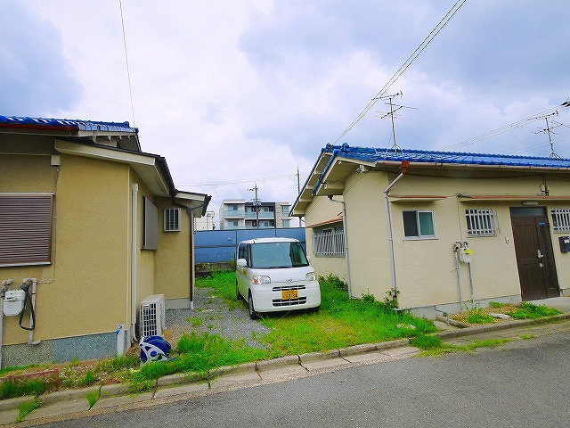 ピノ179W（1号　2号）の駐車場|車をお持ちの方に嬉しい駐車場付きの物件です