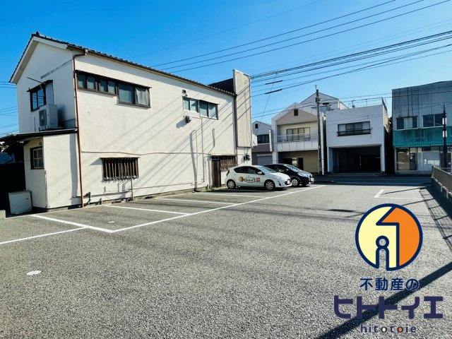 ルーチェの駐車場