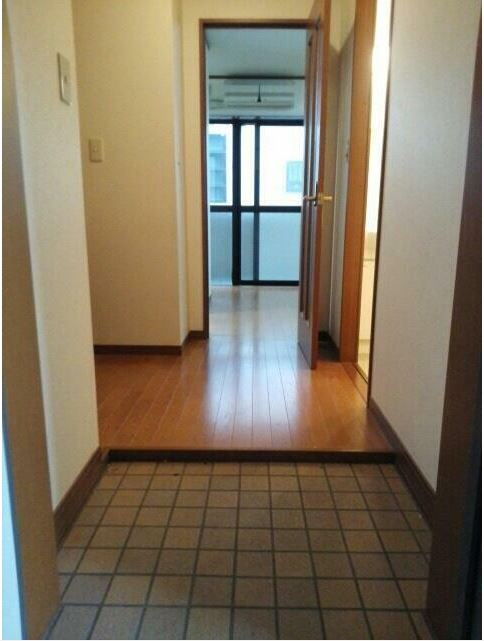 MYCパレス元住吉の玄関